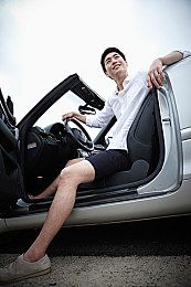 奔驰CLA路试谍照再曝光预计2014年发